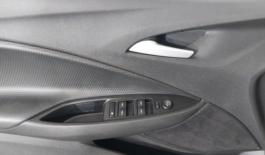 Chevrolet Onix LT Hatchback 2023