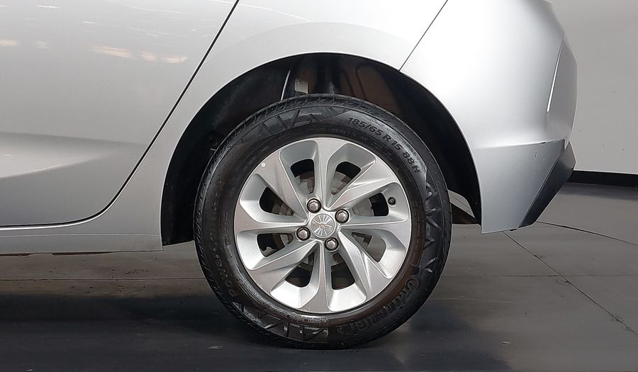 Chevrolet Onix LT Hatchback 2023