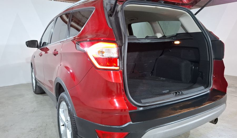 Ford Escape 2.5 TREND AT Suv 2017