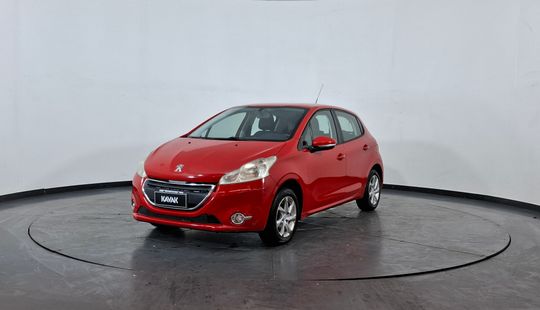 Peugeot • 208