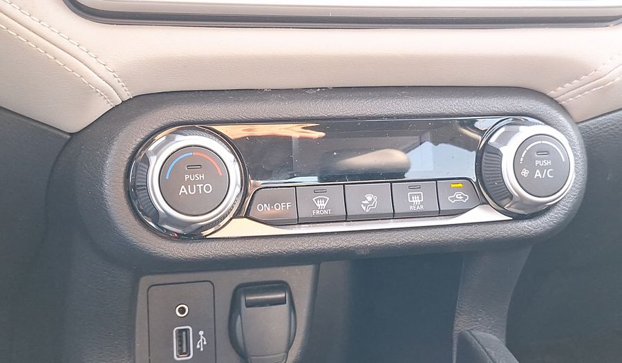 Nissan Versa 1.6 EXCLUSIVE CVT Sedan 2021