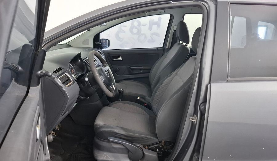 Volkswagen Suran 1.6 COMFORTLINE MT Minivan 2012