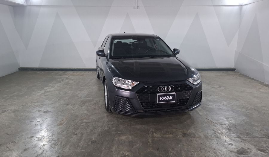 Audi A1 1.0 SB 30 TFSI URBAN DCT Hatchback 2022