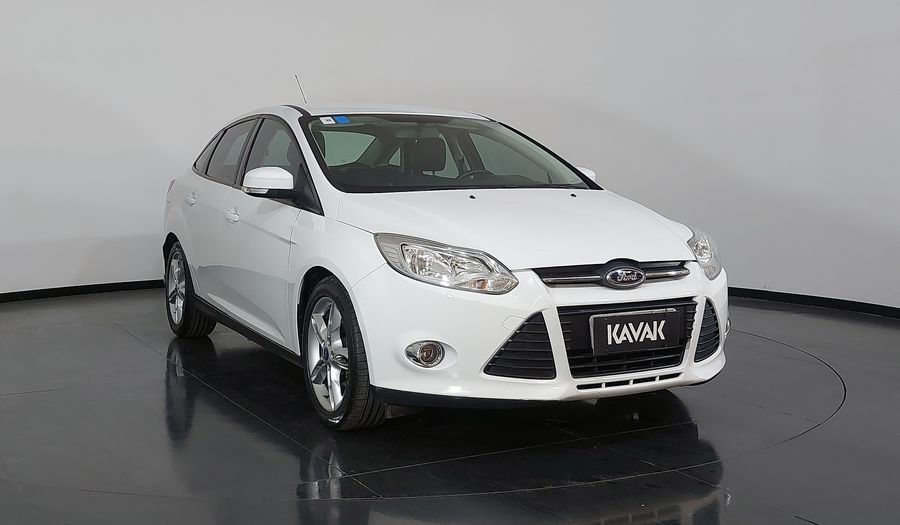 Ford Focus SE SEDAN POWERSHIFT Sedan 2015