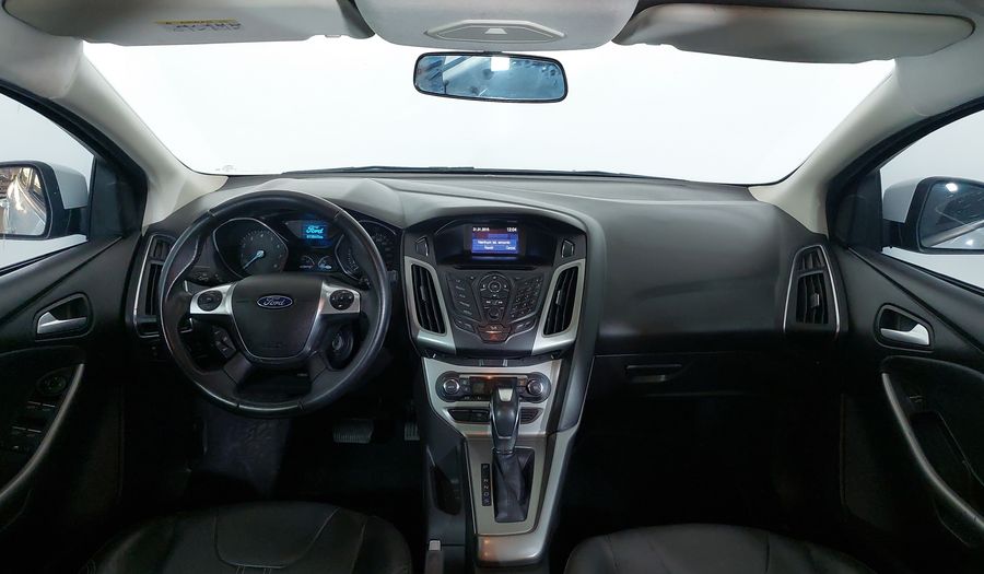 Ford Focus SE SEDAN POWERSHIFT Sedan 2015
