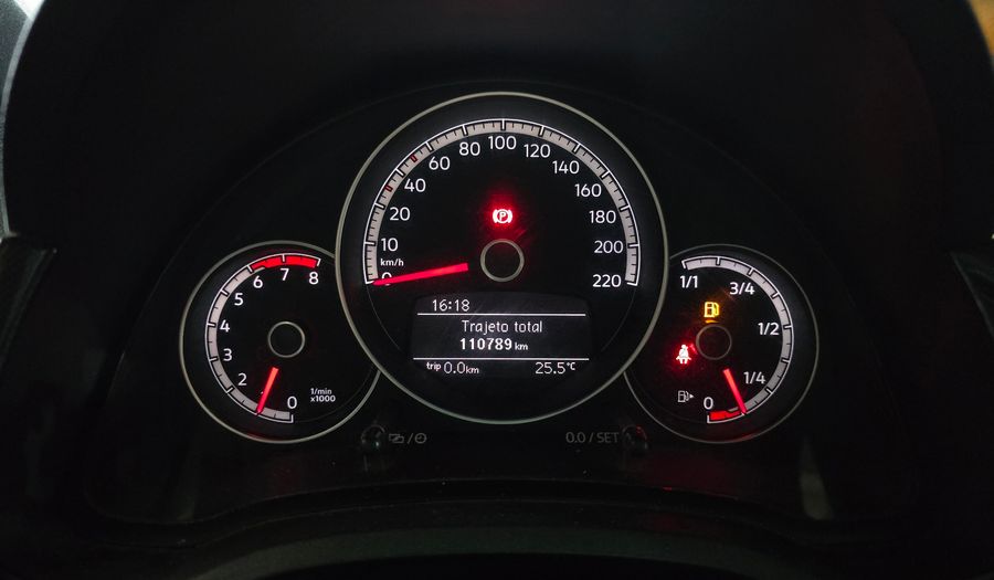Volkswagen Up 1.0 PEPPER Hatchback 2017