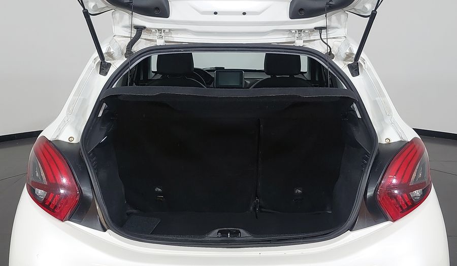 Peugeot 208 URBANTECH Hatchback 2018