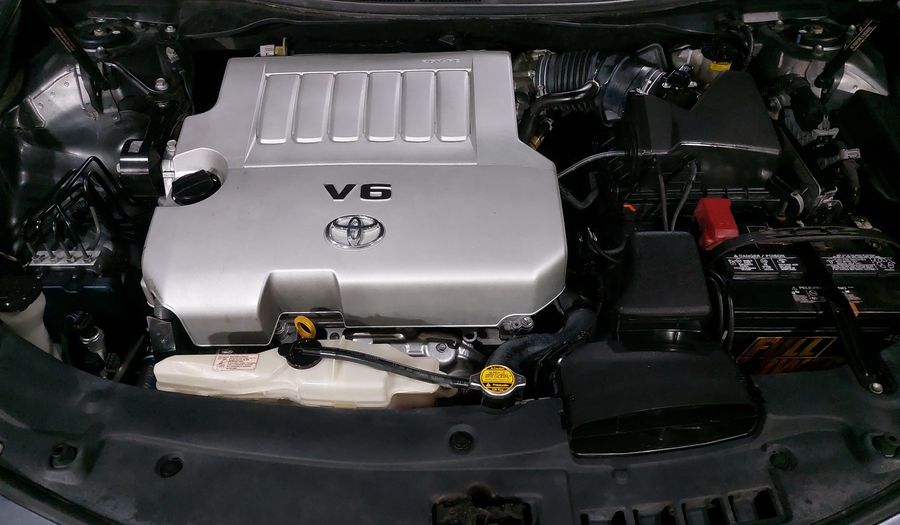 Toyota Camry 3.5 SE V6 6AT Sedan 2012