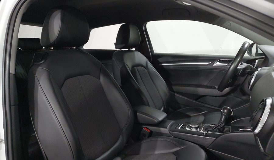 Audi A3 2.0 SELECT S TRONIC Hatchback 2017