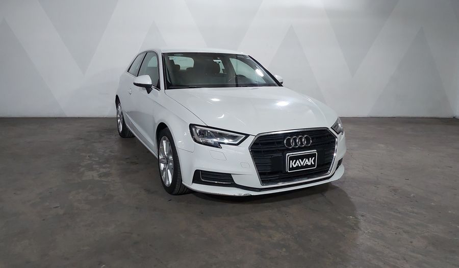 Audi A3 2.0 SELECT S TRONIC Hatchback 2017
