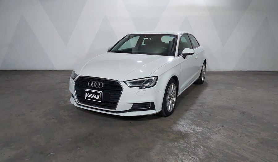 Audi A3 2.0 SELECT S TRONIC Hatchback 2017