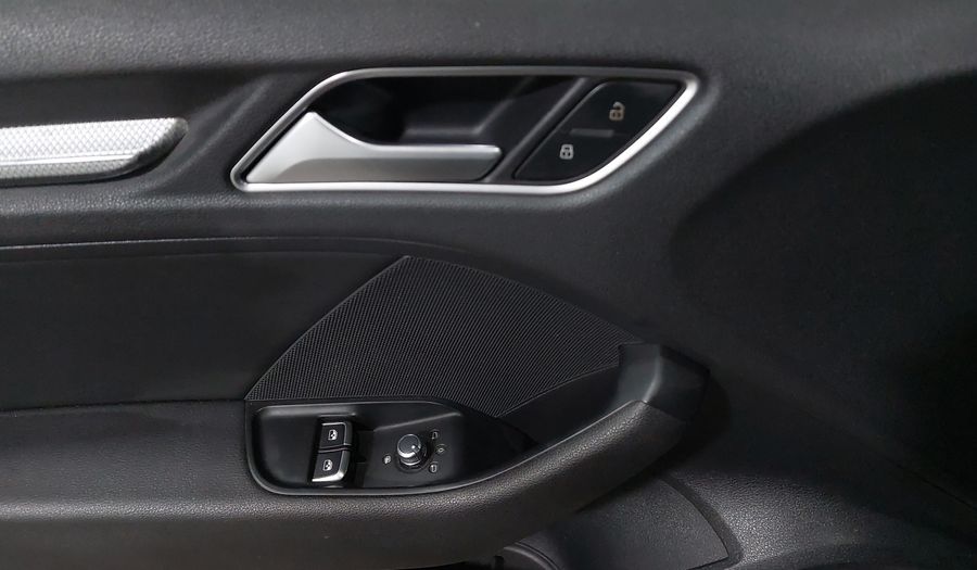 Audi A3 2.0 SELECT S TRONIC Hatchback 2017