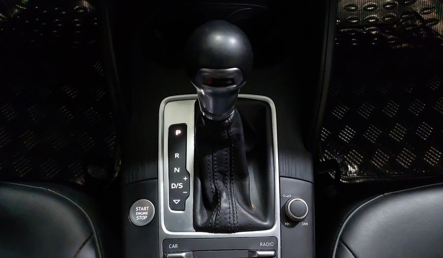 Audi A3 2.0 SELECT S TRONIC Hatchback 2017