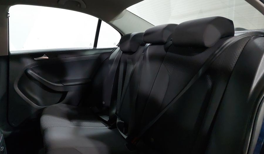 Volkswagen Jetta 2.5 TRENDLINE AT Sedan 2014