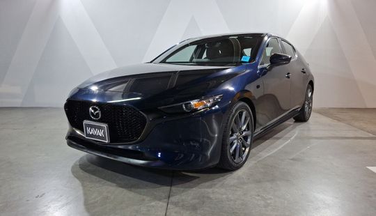 Mazda • Mazda 3