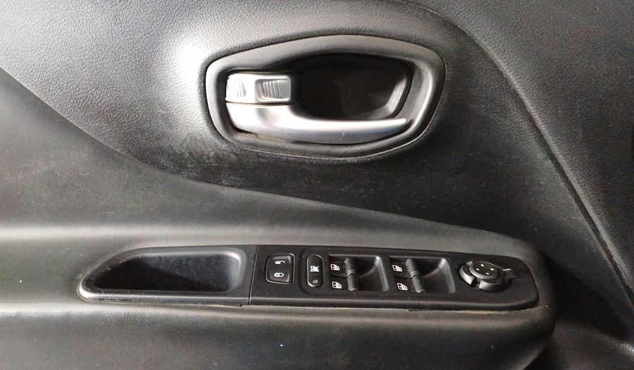 Jeep Renegade 1.8 LATITUDE AUTO Suv 2020