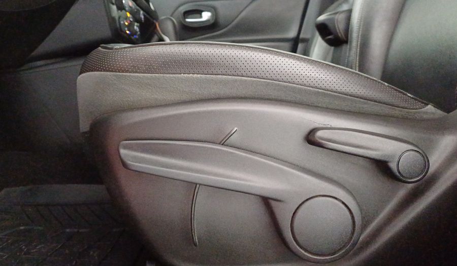 Jeep Renegade 1.8 LATITUDE AUTO Suv 2020