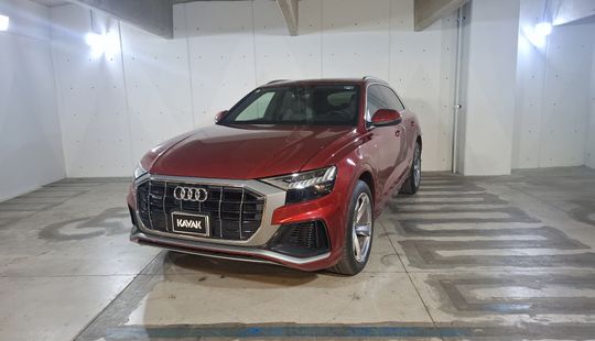 Audi • Q8