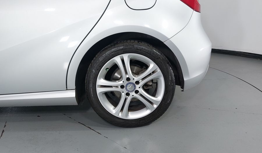 Mercedes Benz Clase A 1.6 200 CGI 7G-DCT Hatchback 2013