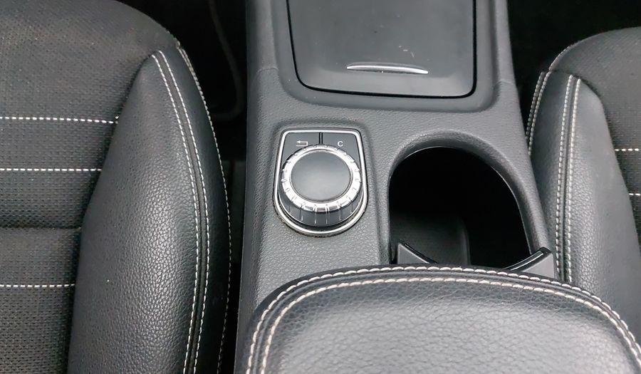 Mercedes Benz Clase A 1.6 200 CGI 7G-DCT Hatchback 2013