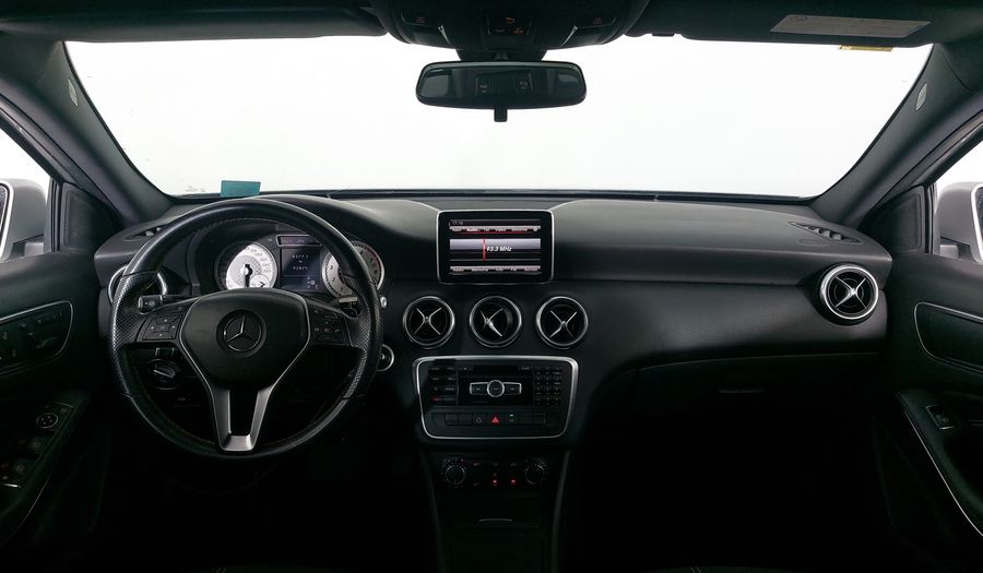 Mercedes Benz Clase A 1.6 200 CGI 7G-DCT Hatchback 2013