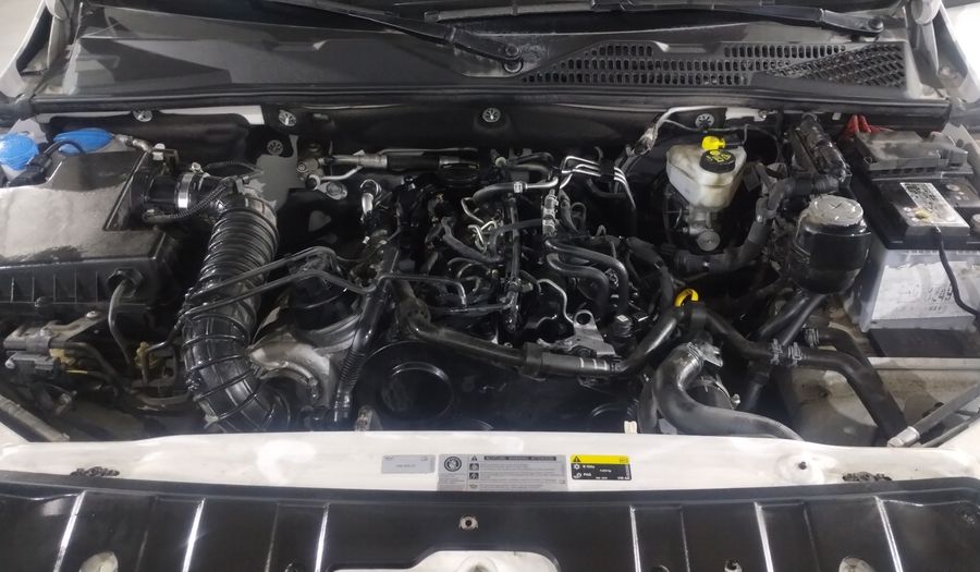 Volkswagen Amarok 2.0 HIGHLINE AUTO 4WD Pickup 2020