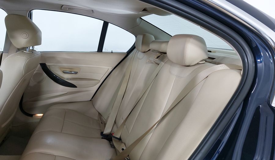Bmw Serie 3 2.0 328IA LUXURY LINE Sedan 2014