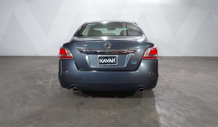 Nissan Altima 2.5 ADVANCE NAVI CVT Sedan 2013
