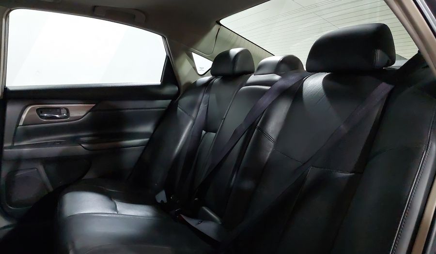 Nissan Altima 2.5 ADVANCE NAVI CVT Sedan 2013