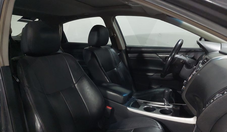 Nissan Altima 2.5 ADVANCE NAVI CVT Sedan 2013
