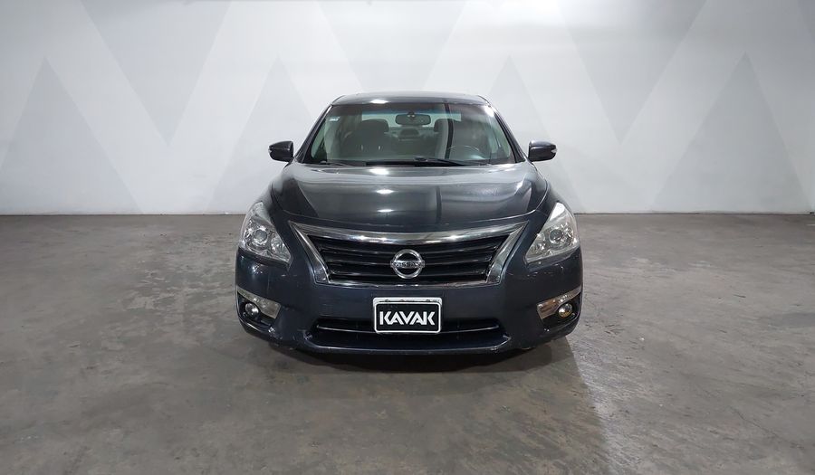 Nissan Altima 2.5 ADVANCE NAVI CVT Sedan 2013