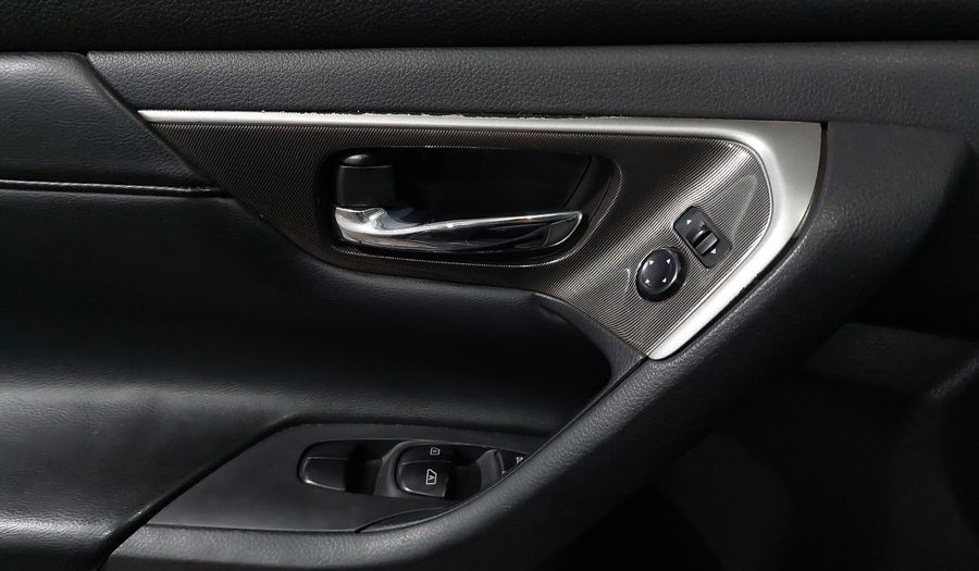 Nissan Altima 2.5 ADVANCE NAVI CVT Sedan 2013