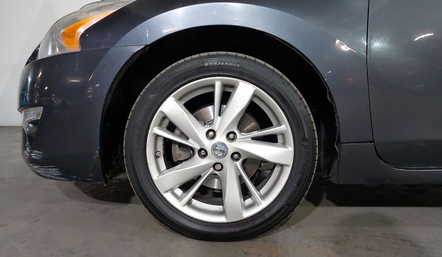 Nissan Altima 2.5 ADVANCE NAVI CVT Sedan 2013