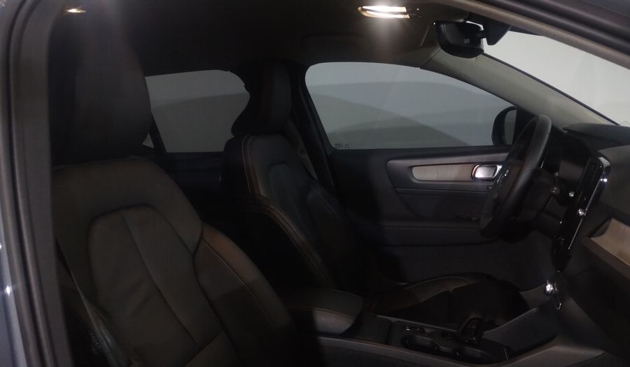 Volvo Xc40 2.0 B4 MHEV PLUS AUTO Suv 2023