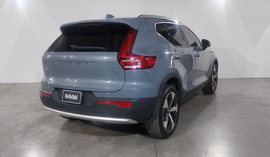 Volvo Xc40 2.0 B4 MHEV PLUS AUTO Suv 2023