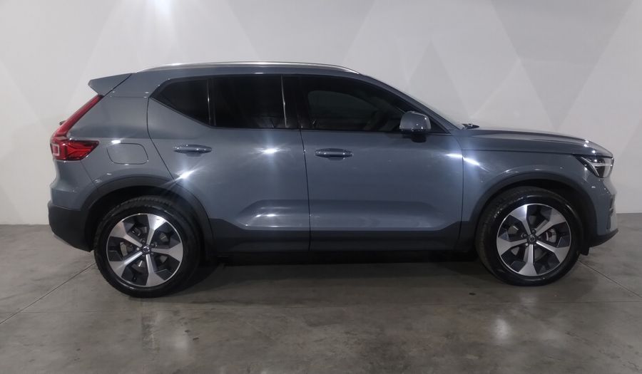 Volvo Xc40 2.0 B4 MHEV PLUS AUTO Suv 2023