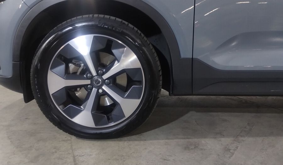 Volvo Xc40 2.0 B4 MHEV PLUS AUTO Suv 2023