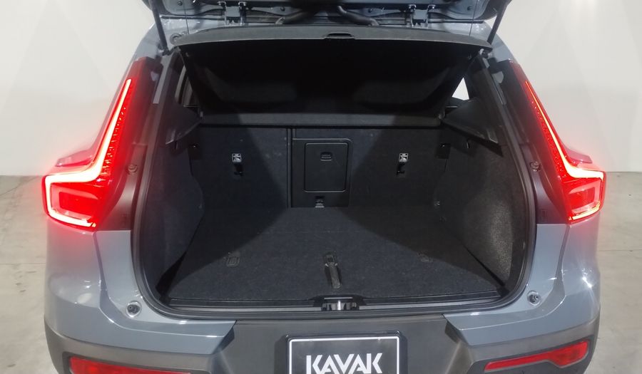 Volvo Xc40 2.0 B4 MHEV PLUS AUTO Suv 2023