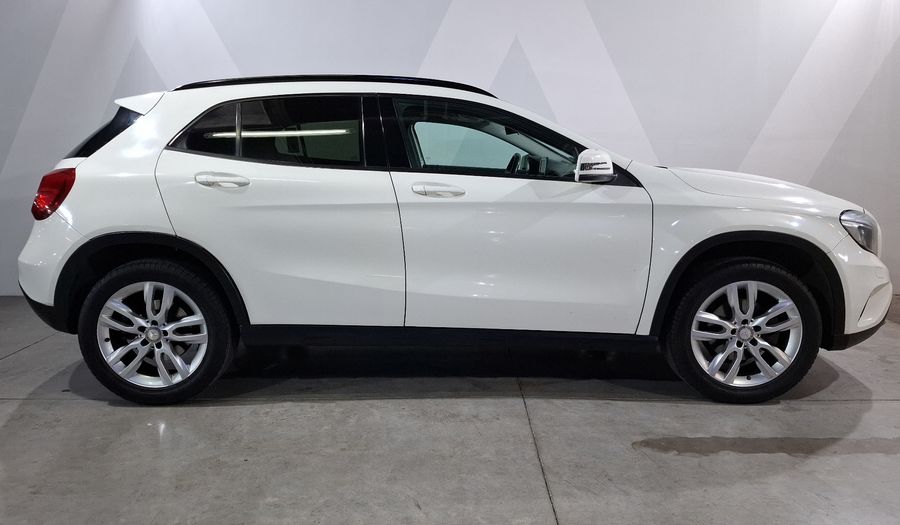 Mercedes Benz Clase Gla 1.6 GLA 180 CGI Suv 2017