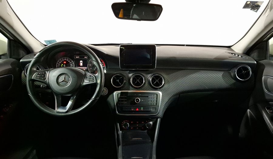Mercedes Benz Clase Gla 1.6 GLA 180 CGI Suv 2017