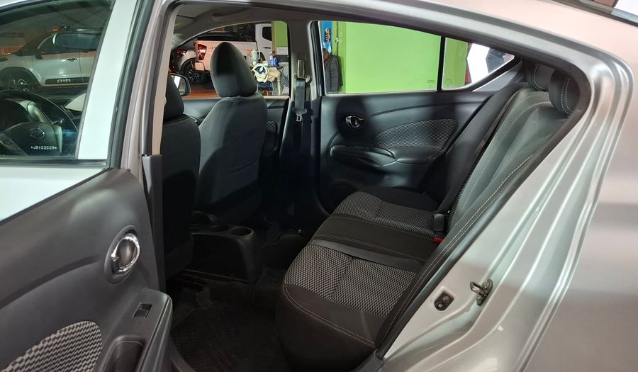 Nissan Versa 1.6 SENSE Sedan 2017