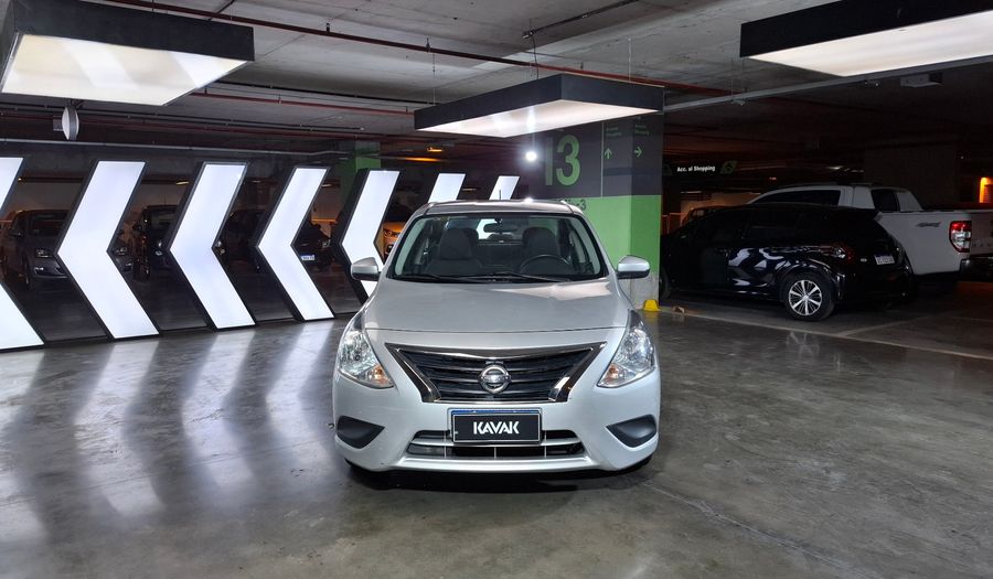 Nissan Versa 1.6 SENSE Sedan 2017