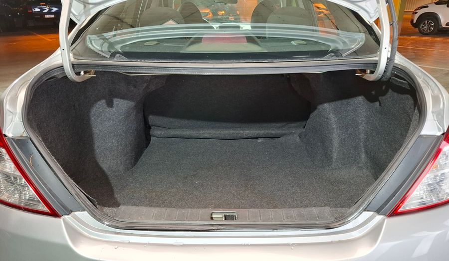 Nissan Versa 1.6 SENSE Sedan 2017