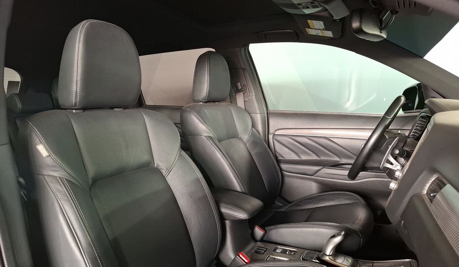 Mitsubishi Outlander 2.4 PHEV LIMITED AUTO 4WD Suv 2021