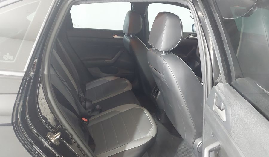 Volkswagen Nivus HIGHLINE AUTOMÃTICO Suv 2023