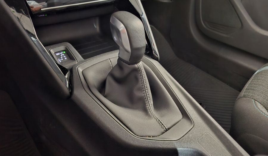 Peugeot 208 1.6L STYLE TIPTRONIC Hatchback 2023