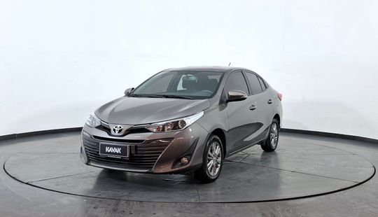 Toyota • Yaris