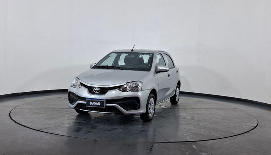 Toyota • Etios