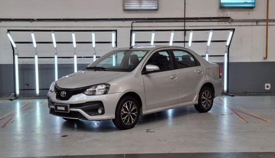 Toyota • Etios