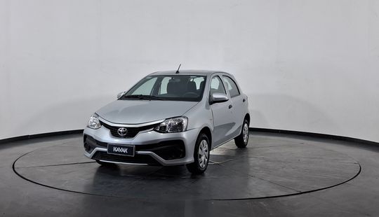 Toyota • Etios